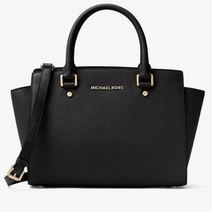MICHAEL KORS — Black Selma Saffiano Leather Bag